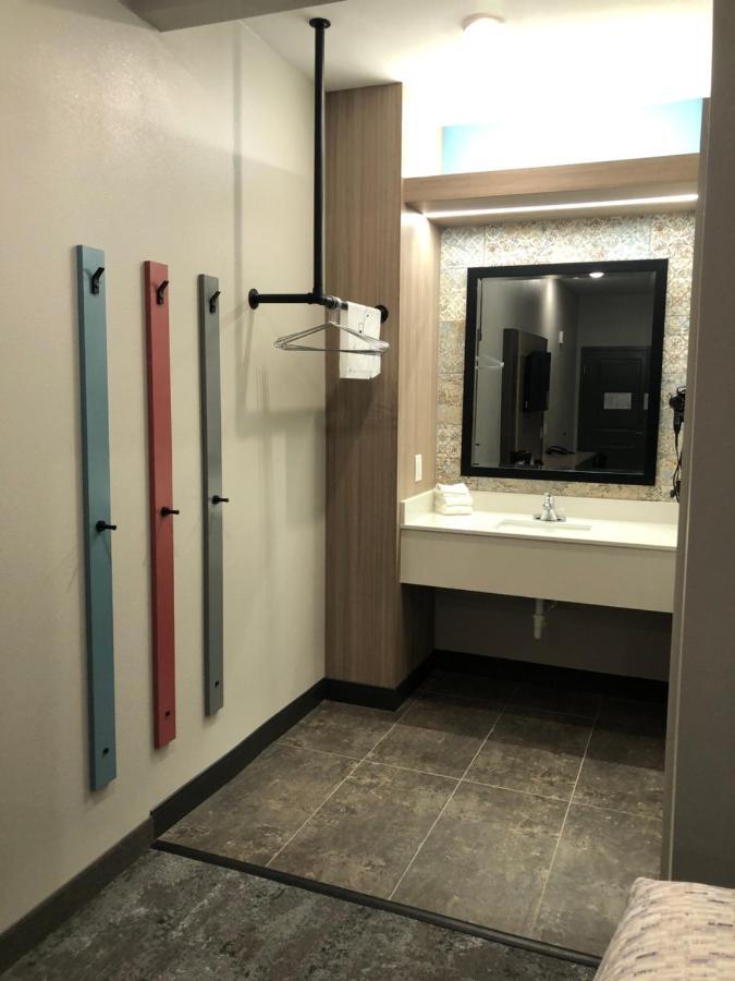 Hotel Solara I-45 & Hobby Airport 휴스턴 객실 사진